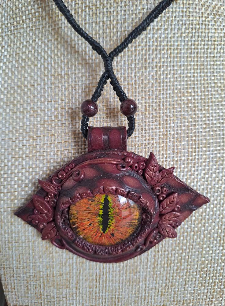 Eryndra - Gardienne des feuilles pourpres – Image 3